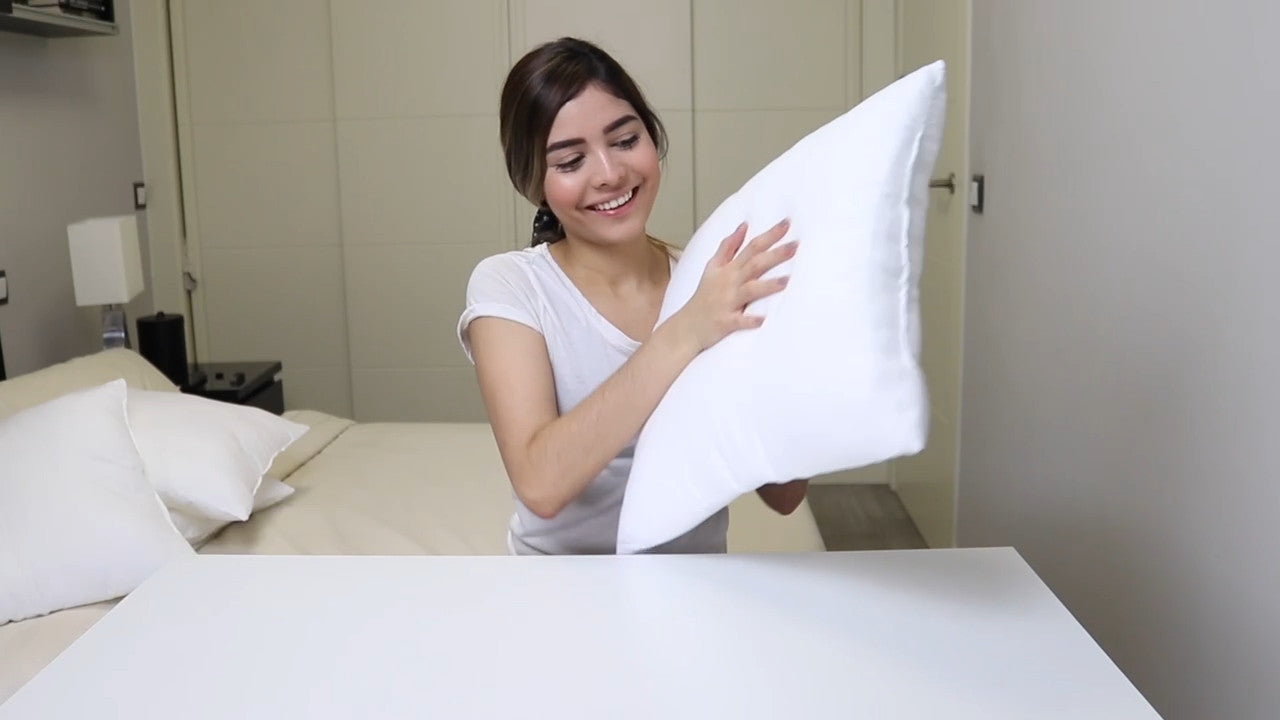 Throw Pillows Insert Cushion Pack of 4 Ultra Soft Bed & Couch Sofa Decor Pillows