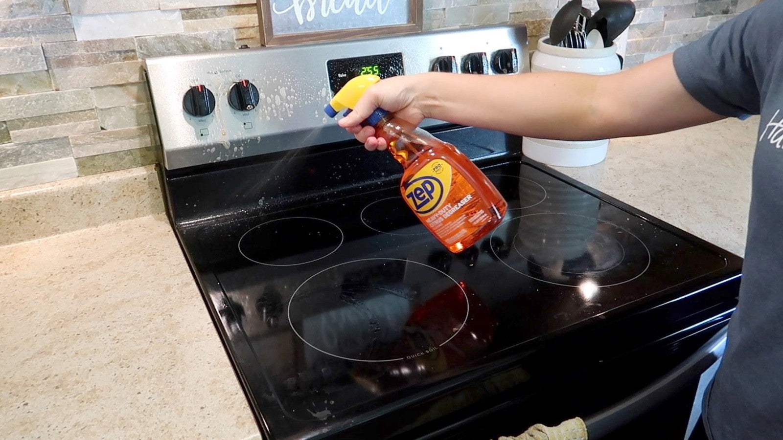 Zep Heavy-Duty Citrus Cleaner - 32 oz (Case of 12) ZUCIT32